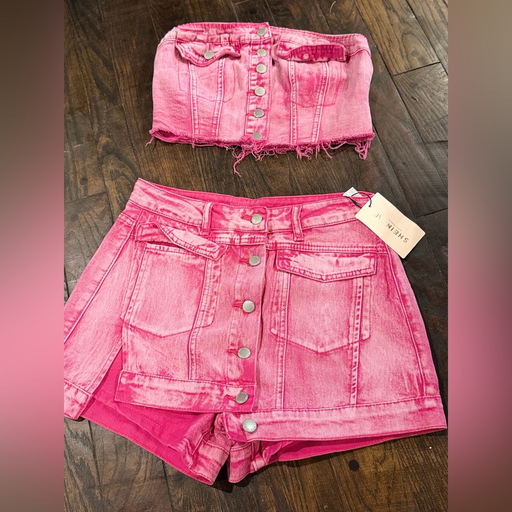 SHEIN Pink Washed Denim Button-Front Women's Shorts